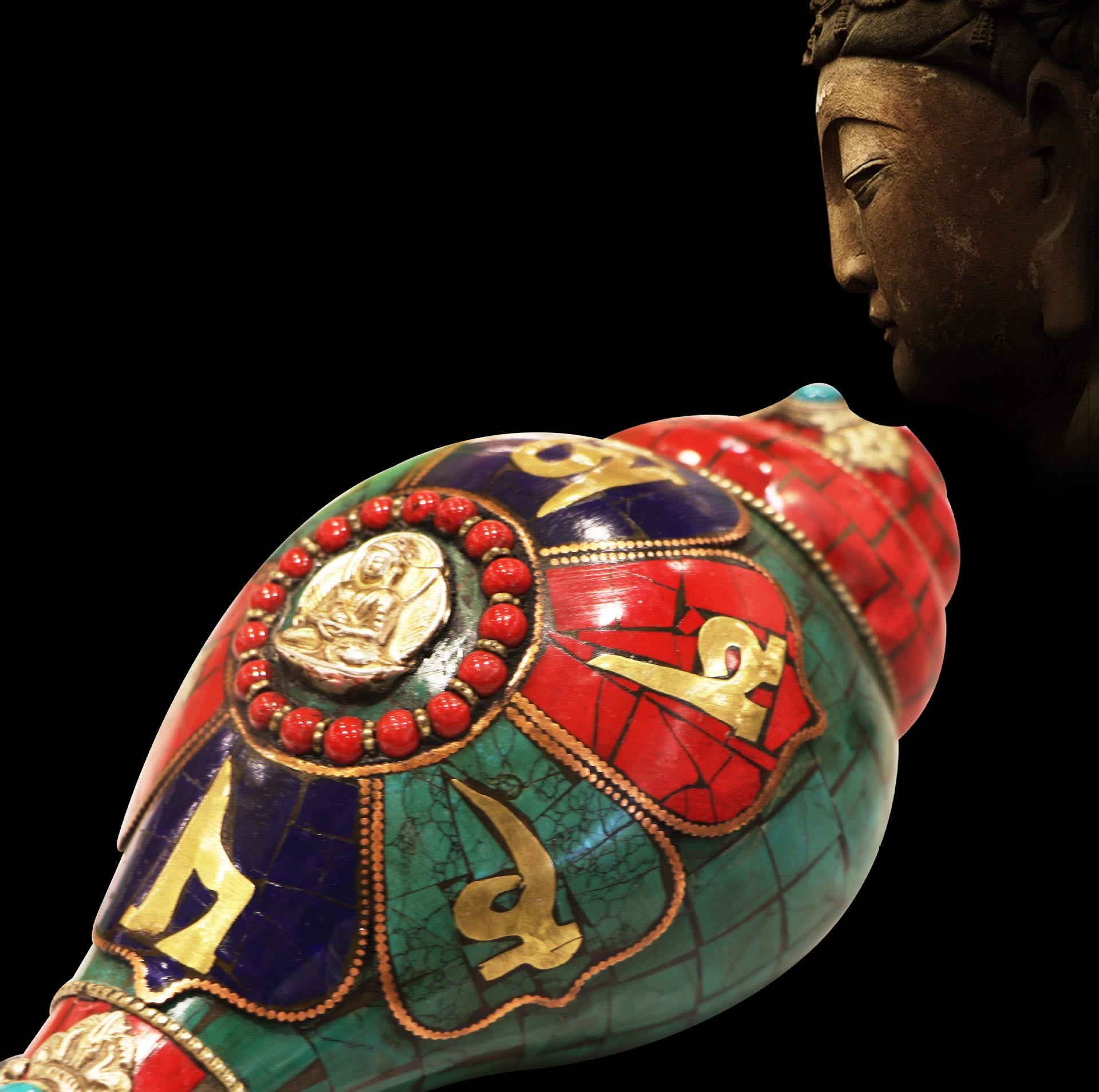 Tibetan Handmade Shankha Om Mani Padme Hum Buddha Conch Shell Lucky Decoration - Image 3