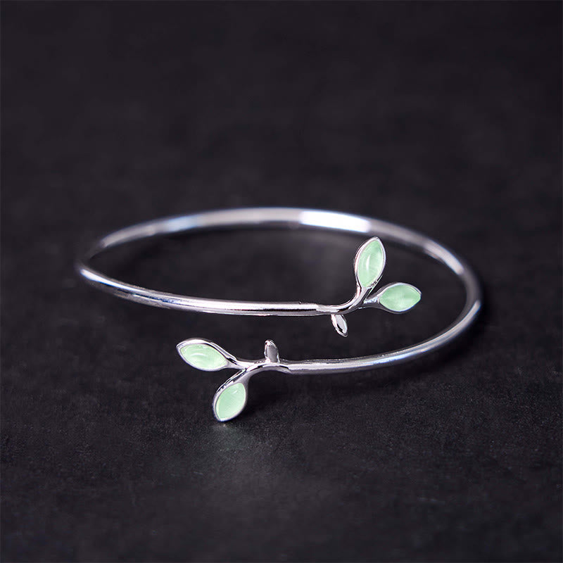 Leaf Pattern Cat Eye Support Cuff Bracelet Bangle