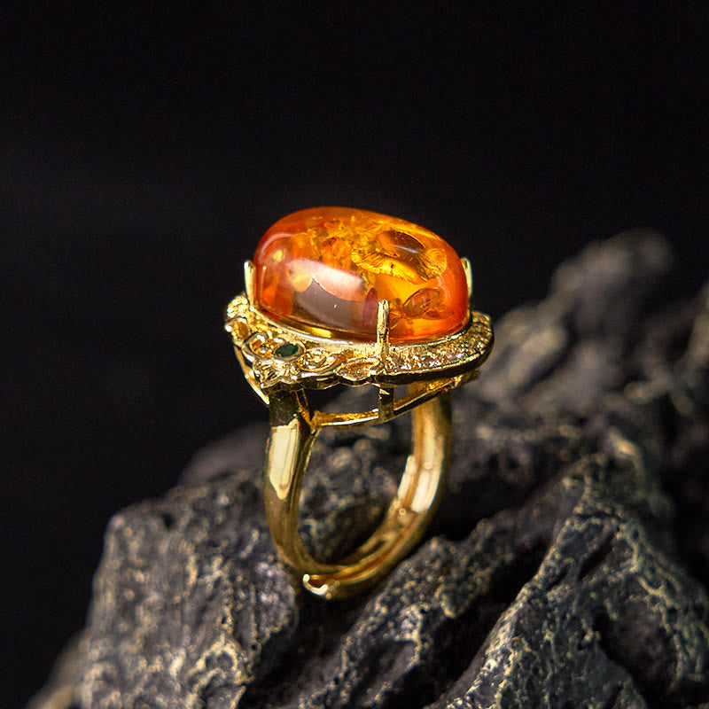 Amber Flower Pigeon Egg Pattern Focus Ring - Image 3