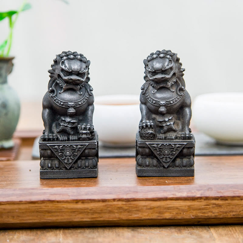 Handmade Lion Fu Foo Dogs Iron Powder Rust Cast Resin Statue Ward Off Evil Protection Home Decoration