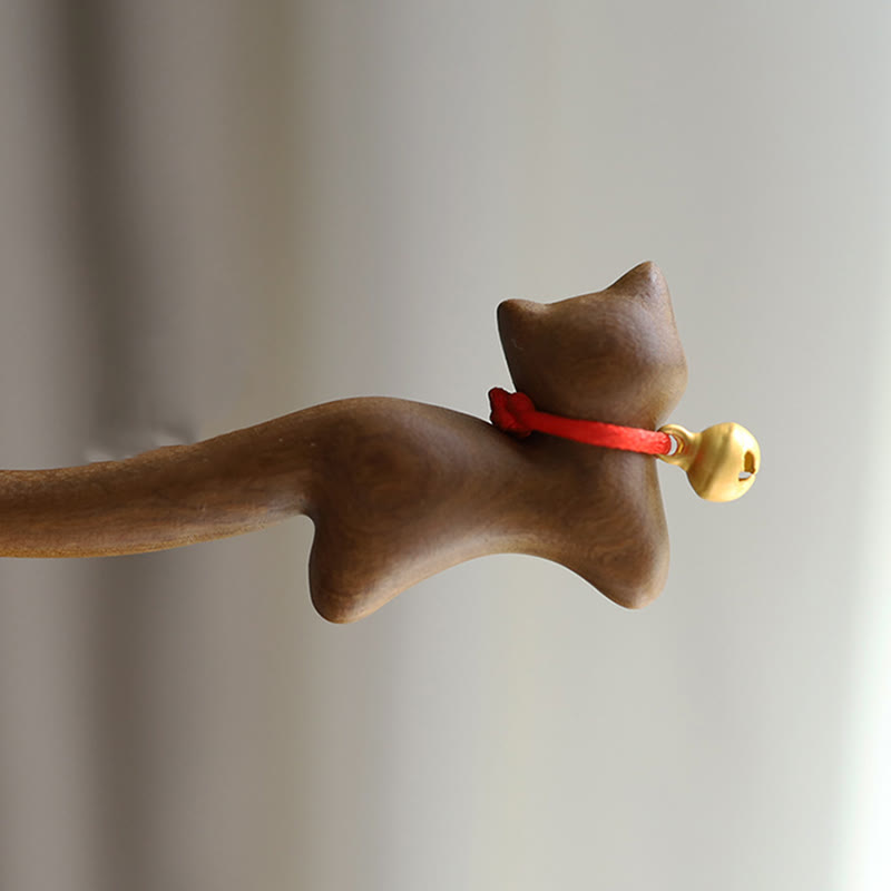 Classical Chinese Style Cat-shaped Sandalwood Hairpin - Image 4
