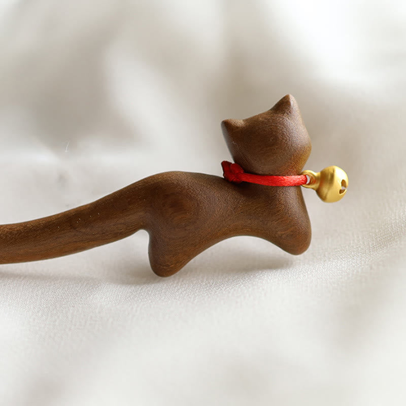 Classical Chinese Style Cat-shaped Sandalwood Hairpin