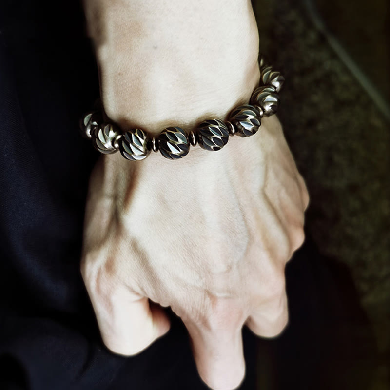 Vintage Distressed Knife Carving Pattern Copper Brass Beads Wealth Bracelet - Image 4