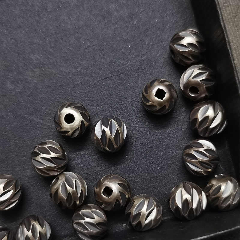 Vintage Distressed Knife Carving Pattern Copper Brass Beads Wealth Bracelet - Image 16