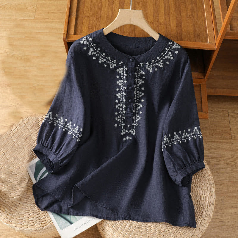 Symmetrical Embroidery Cotton Women's Crew Neck Shirt