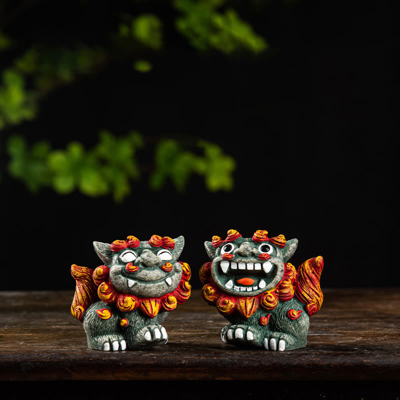 Small Pair of Lion Fu Foo Dogs Ward Off Evil Protection Home Resin Decoration