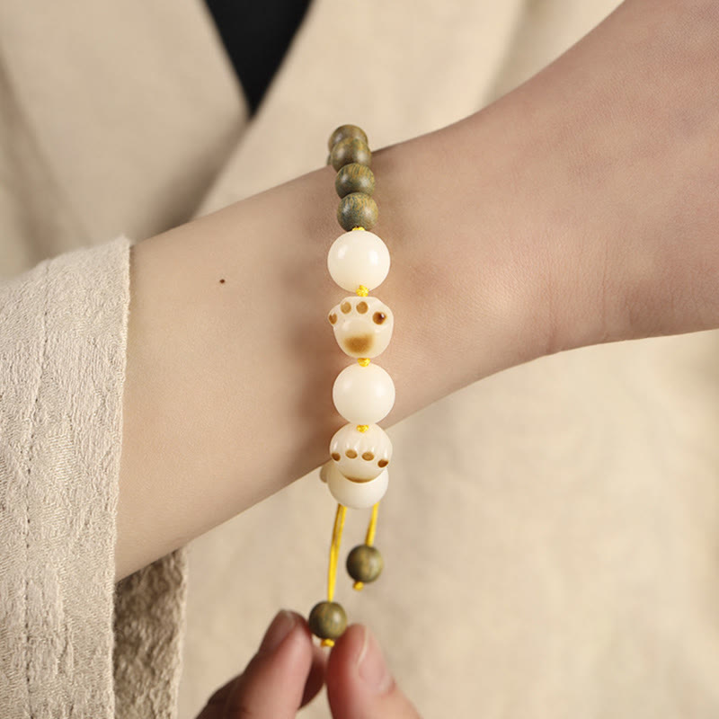 Natural Green Sandalwood Bodhi Seed Cat Paw Claw Cure Bracelet - Image 4