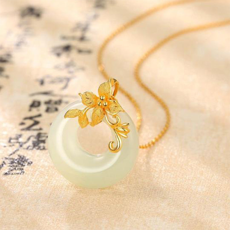 Tibetan White Jade Calm Necklace - Image 3