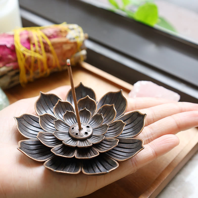 Creative Six-hole Lotus Incense Burner - Image 7