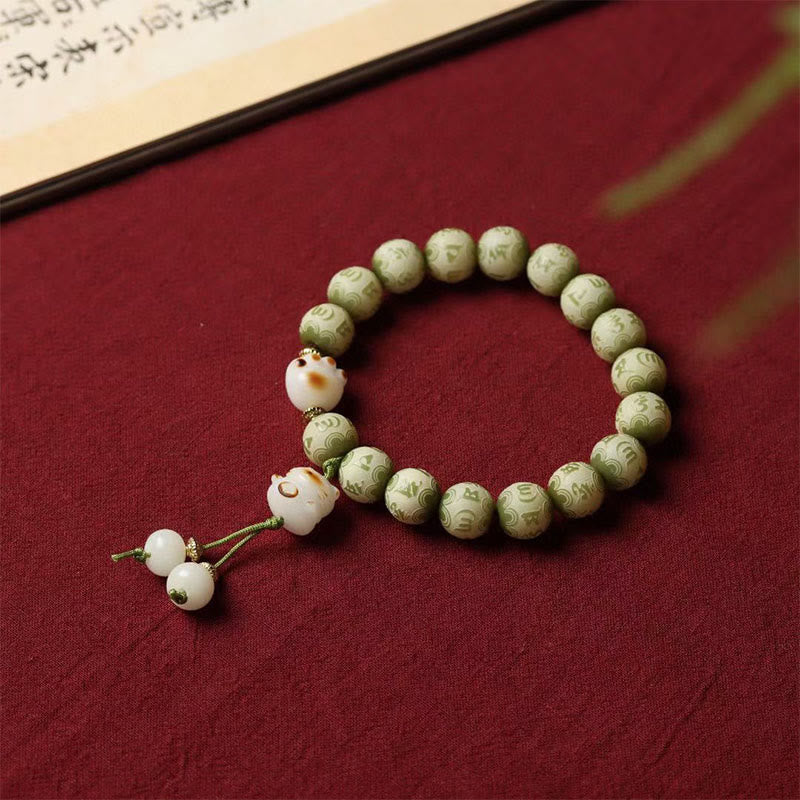 Green Bodhi Seed Cat Paw Om Mani Padme Hum Engraved Wisdom Bracelet