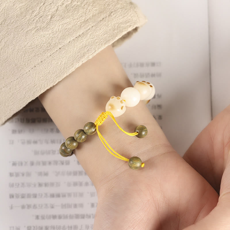 Natural Green Sandalwood Bodhi Seed Cat Paw Claw Cure Bracelet - Image 5