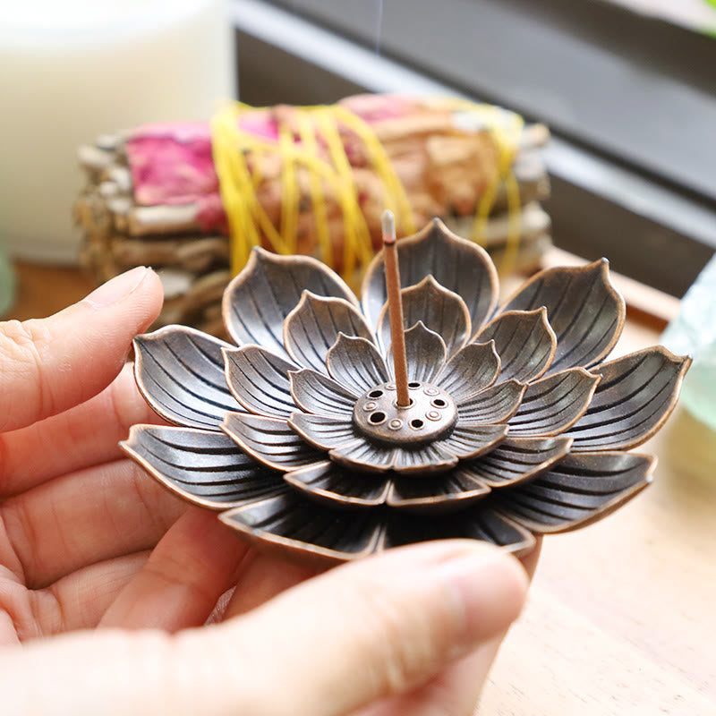 Creative Six-hole Lotus Incense Burner - Image 3