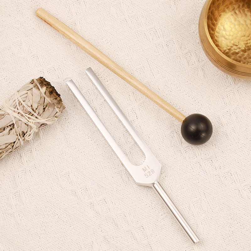 Tuning Fork 528HZ Aluminum Alloy for Chakra and Sound Therapy Ornament Decoration With a Mallet - Image 4