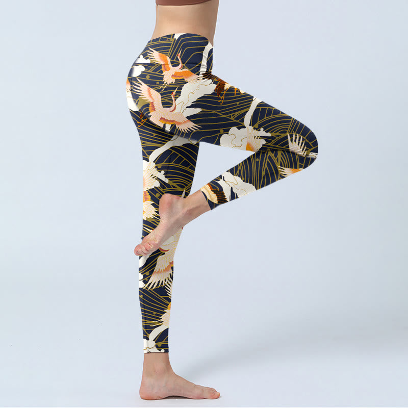 Red-crowned Cranes Cloud Sea Wave Pattern Print Gym Leggings Women's Yoga Pants - Image 4