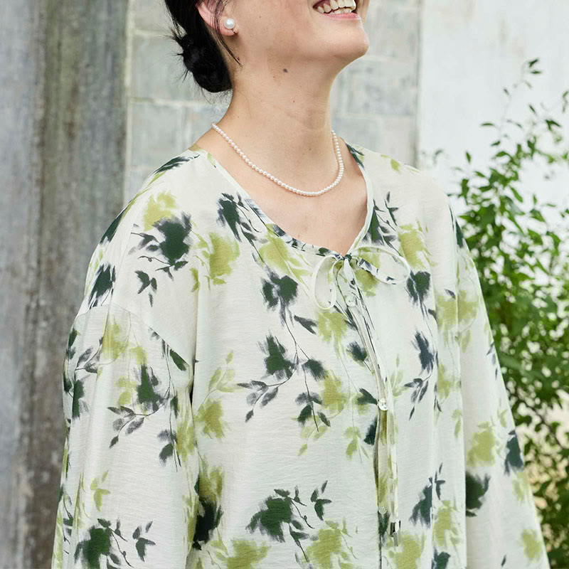 Green Floral Leaves Lace-Up Buttons Long Sleeve Women's Shirt For Older Adults - Image 17